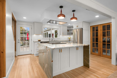 Example of a kitchen design in Boston