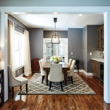 Timeless Entertainer’s Kitchen