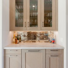 Dining Room - Mirrored Backsplash