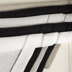 ANICHINI Treasure Table Linens - Tablecloths