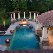 Pool/Outdoor
