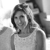 Hilary Levey's photo