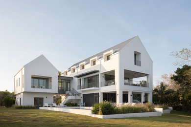 Inspiration for a coastal exterior home remodel in Tampa