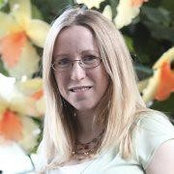 Julie Ohri's photo