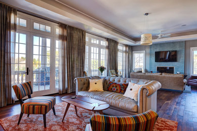 Inspiration for an eclectic living room remodel in Chicago