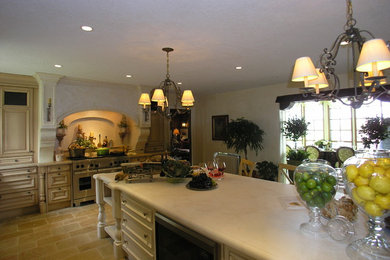 Example of a tuscan kitchen design in New York