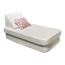 Home Infatuation - Modern Outdoor Cot Daybed - Outdoor Chaise Lounges