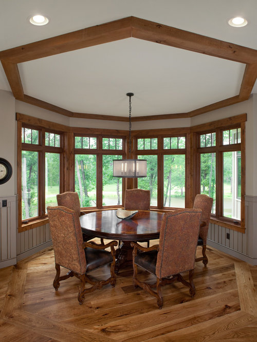 Traditional Grand Rapids Dining Room Design Ideas, Remodels & Photos