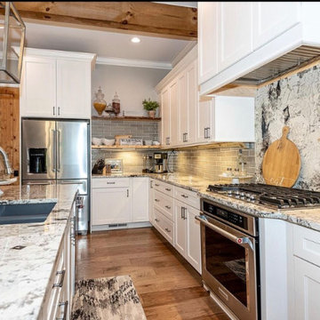 Wellborn Cabinets with Splendor White Granite