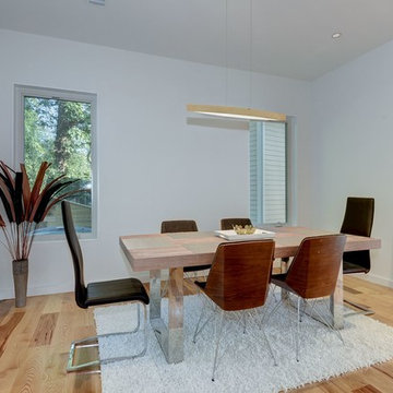 6432 83rd Place- Living Room