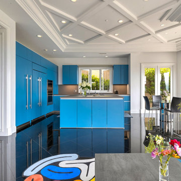 LEICHT New Kitchen Design in Blue