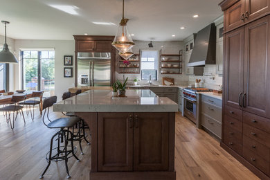 Inspiration for a transitional kitchen remodel in Toronto