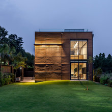 Delhi Houzz: Uber-Minimalism Is the Mainstay of This Cuboid House