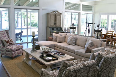 Transitional living room photo in Baltimore