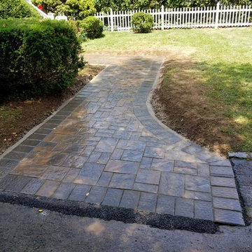 Cambridge Toffee Onyx Paver Walkway