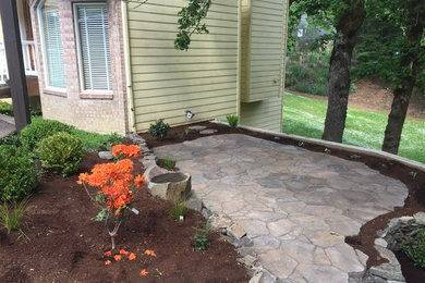 Side Yard Memorial Garden / Patio