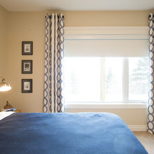 drapes/blinds