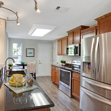 1654 Hammond Rd, Jacksonville, FL