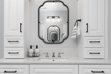 Elegant home design photo in Charlotte