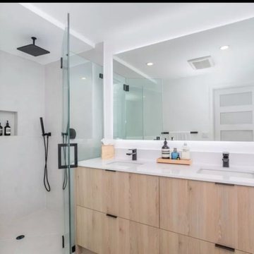 Contemporary light wood bathroom