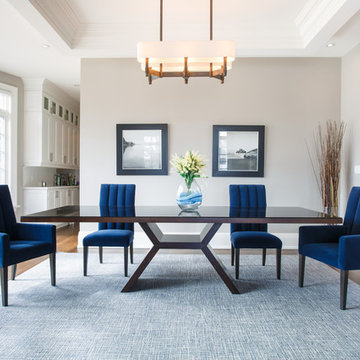 Phoenix Dining Table