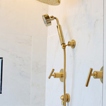 Bathroom 906