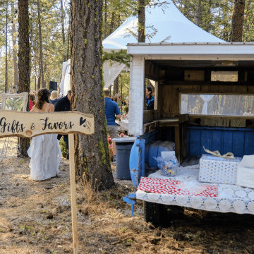 Wedding Design in the Forests of Chelan, WA