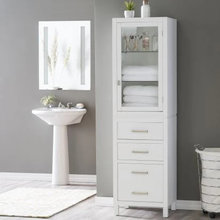 Upstairs Hallway Bathroom