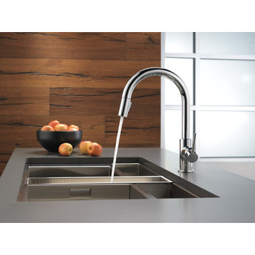 Delta Trinsic Single Handle Pull-Down Kitchen Faucet, Polished Chrome