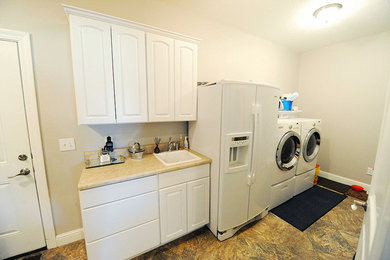 Laundry room - laundry room idea in Other