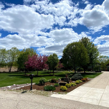 Spring Cleanups / Edging / Tree Installations