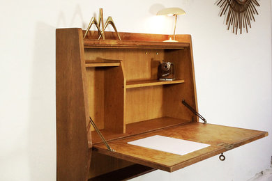 Wall mounted writing desk /  secretaire from the 1960’s.