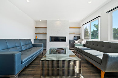 Minimalist family room photo in San Francisco