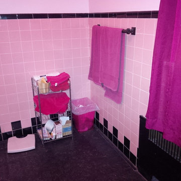 Before - typical pink/black bath