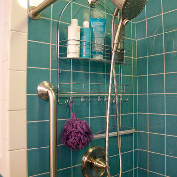 Retro Turquoise Bathroom in Milford
