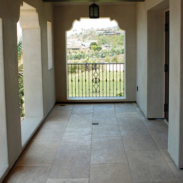 Stone Floor – Antique, Reclaimed Limestone ‘barre blonde’ pavers