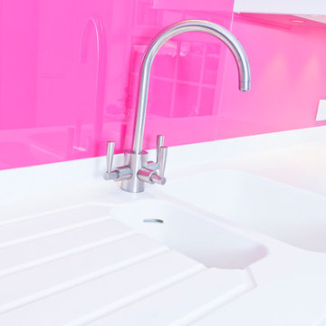 White Gloss Handleless Kitchen