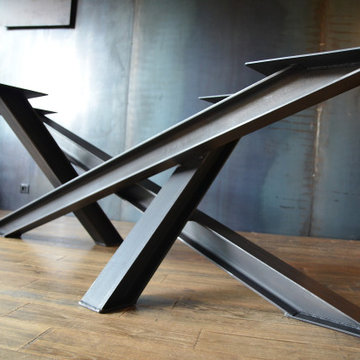 Pied de table industriel MIKADO : design sculptural en acier IPN
