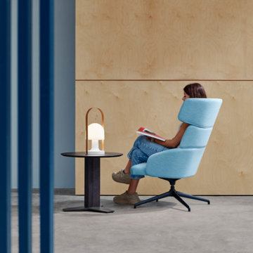 Swivel Lounge Chair