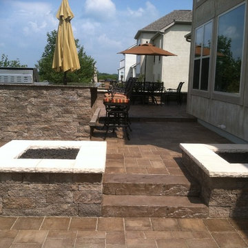 Bar and Grill with Fire Features