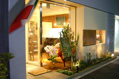 Inspiration for a mediterranean home design in Osaka.