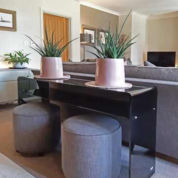 Moreton Paddox, Family Lounge