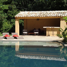 Pool house