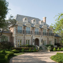 W's balcony