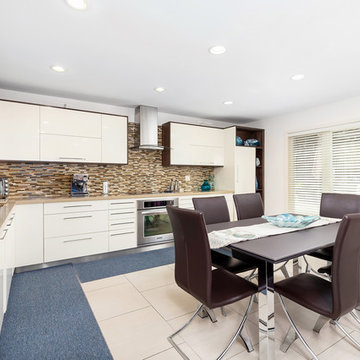 Beige high-gloss kitchen in Toronto