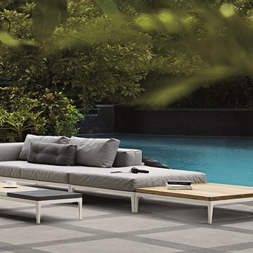 Grid Lounge