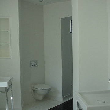 salle de bains black and white