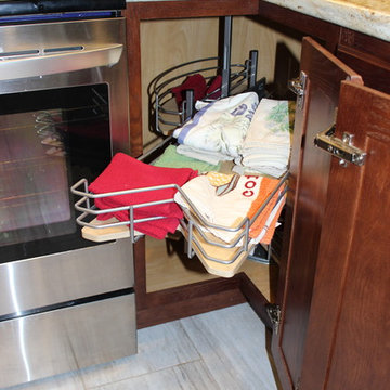 Kitchen Design: StarMark Cabinetry in Oak Royale, HD Formica Countertop
