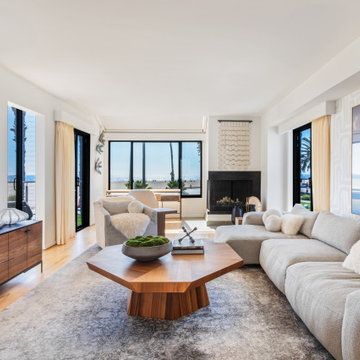 Santa Monica, CA. Beach front, cozy contemporary design