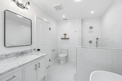 Bathroom - bathroom idea in Los Angeles